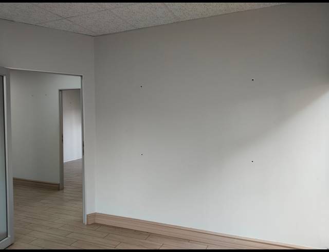 120M² OFFICE TO LET IN MELODIE